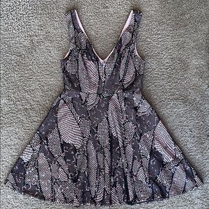 Bailey Blue Black and Rose Gold Stylish V-Neck Patterned Dress